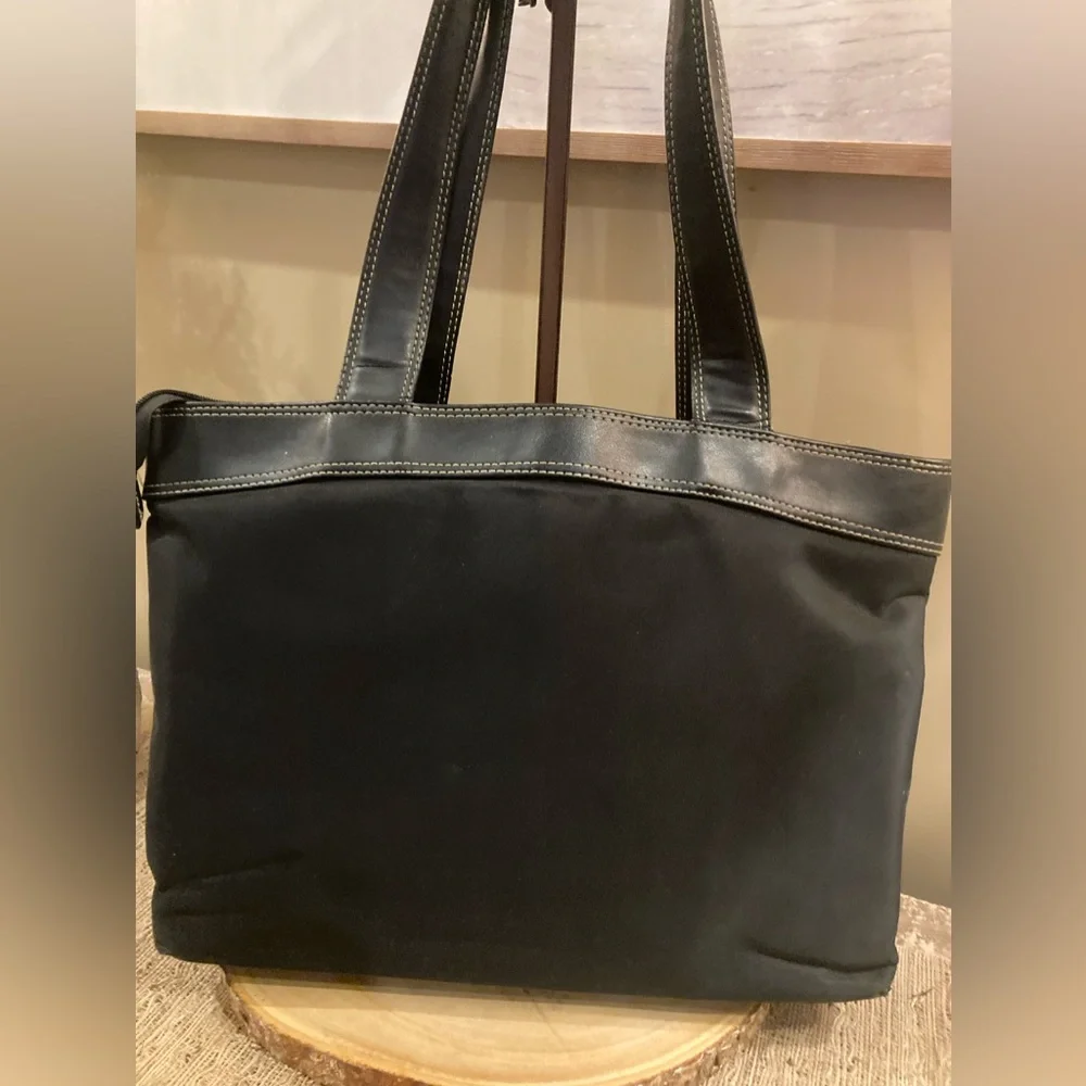 Swiss Gear By Wenger Diana Padded‎ Tote Black Laptop Travel